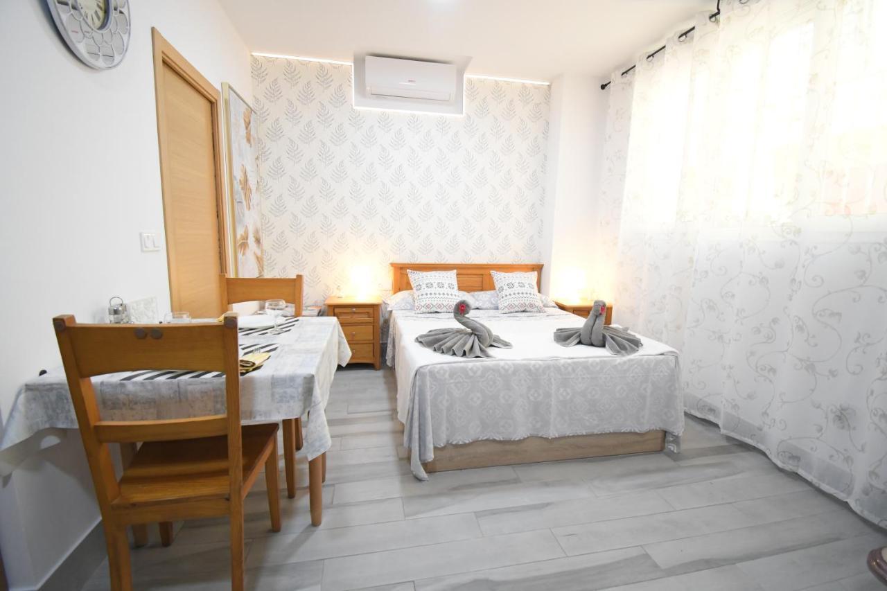 Jara Apartments ! Málaga Dış mekan fotoğraf